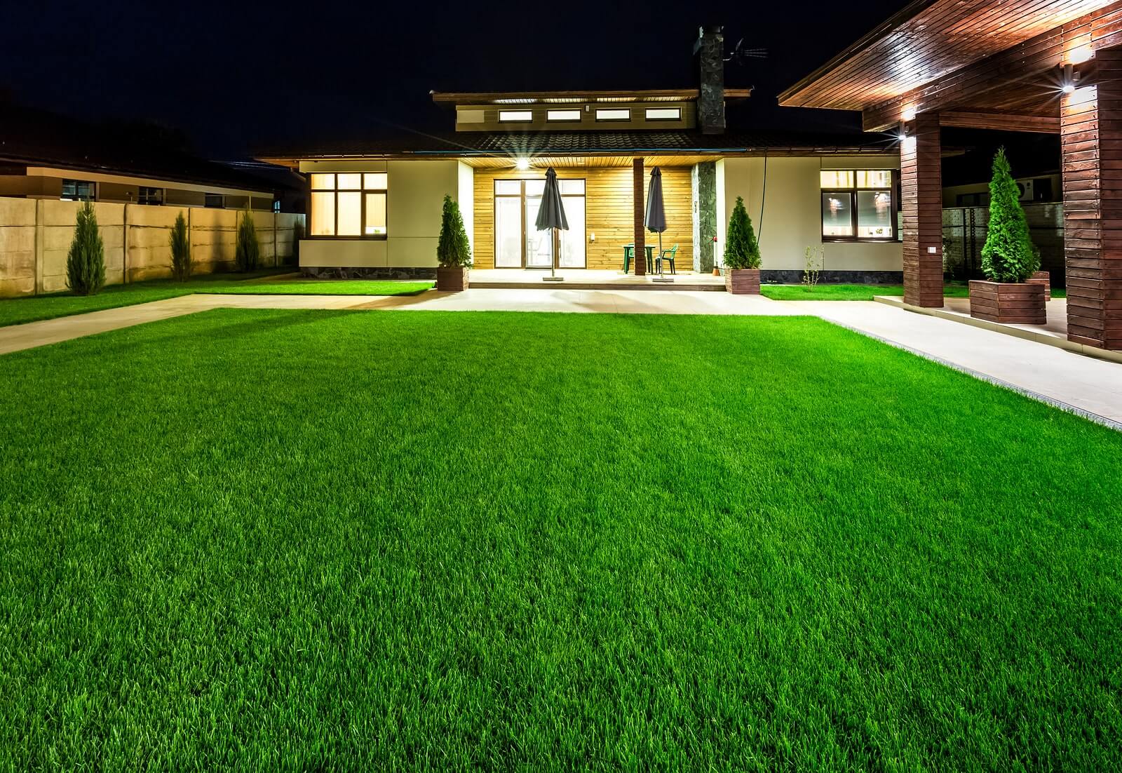 big-house-artificial-grass